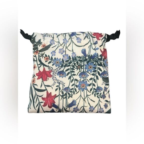 GUCCI Scrunchies in Drawstring Bag - Picture 5 of 7